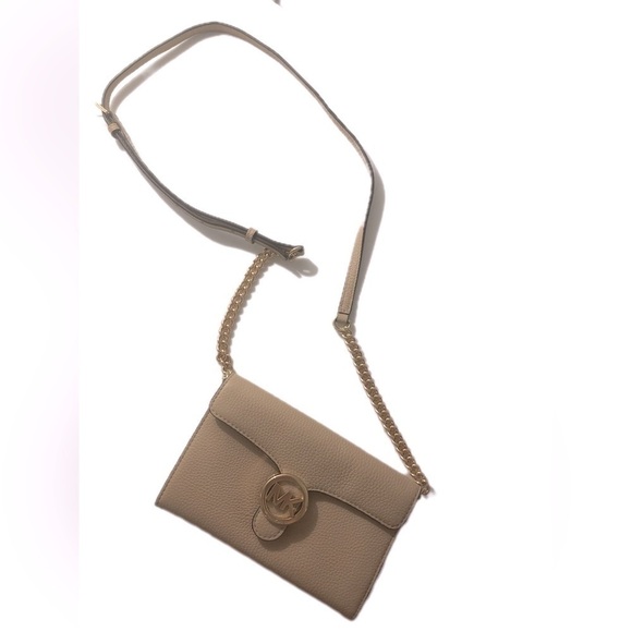MICHAEL Kors Vanna Crossbody Bag - Picture 1 of 4